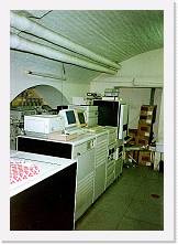 61-vx8350-10 * Vax 8250 
Dischi rigidi da 450 Mega, unita' nastro 8350 bpp (120 Mega) Stampante laser.
 * Vax 8250 
Dischi rigidi da 450 Mega, unita' nastro 8350 bpp (120 Mega) Stampante laser.
 * 768 x 1097 * (191KB)